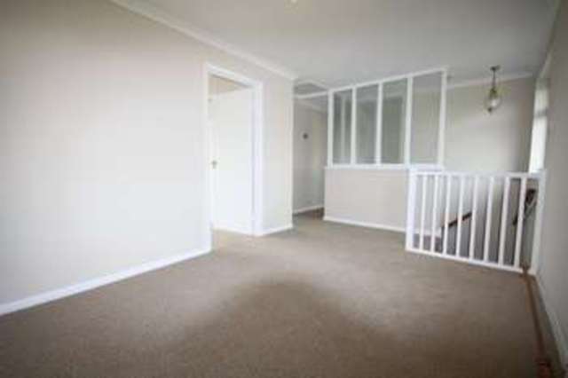  Image of 2 bedroom Flat to rent in Turnpike Road Newbury RG14 at Newbury Newbury, RG14 2NF