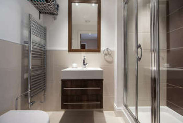  Image of 3 bedroom Flat for sale in Twickenham Road Teddington TW11 at Twickenham Road Teddington Teddington, TW11 8AW