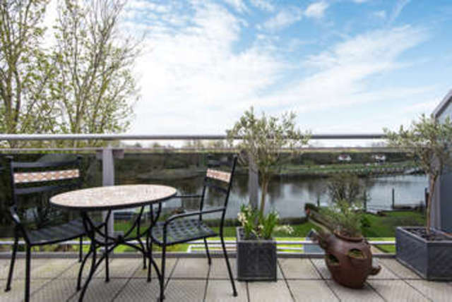  Image of 3 bedroom Flat for sale in Twickenham Road Teddington TW11 at Twickenham Road Teddington Teddington, TW11 8AW