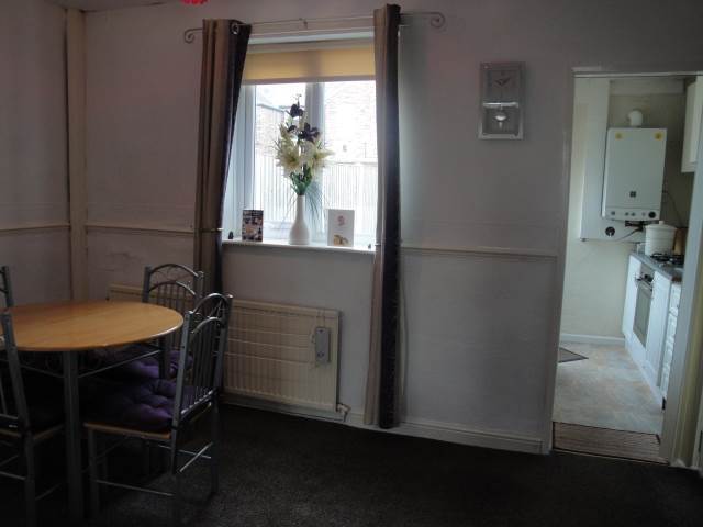  Image of 2 bedroom Detached house to rent in Venns Road Warrington WA2 at Orford Warrington Fearnhead, WA2 7RR