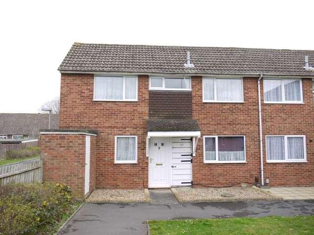  Image of 3 bedroom Detached house for sale in Viking Bracknell RG12 at Viking  Bracknell, RG12 8UW