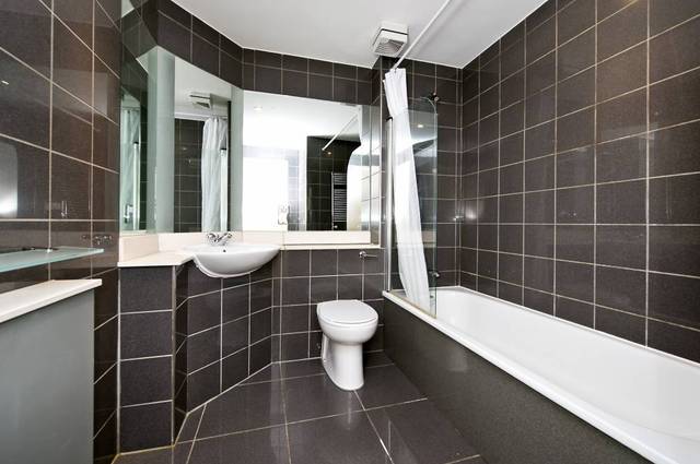  Image of 2 bedroom Ground Flat to rent in Vincent Square London SW1P at Vincent Square  London, SW1P 2NW