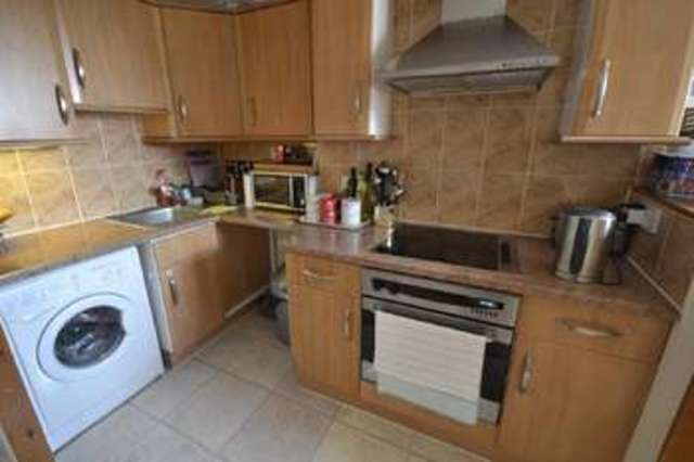  Image of 2 bedroom Flat to rent in Warrior Gardens St. Leonards-on-Sea TN37 at St Leonards On Sea, TN37 6EB