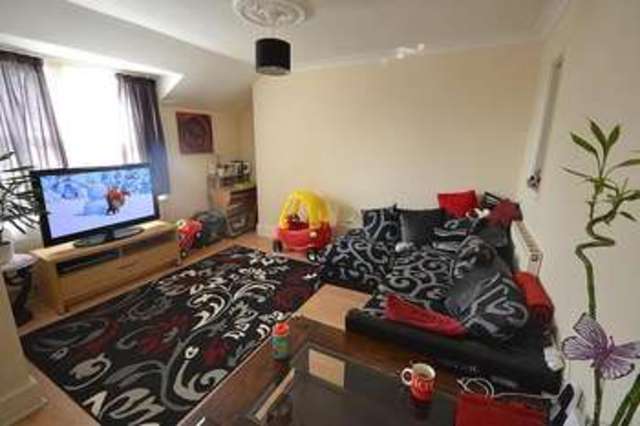  Image of 2 bedroom Flat to rent in Warrior Gardens St. Leonards-on-Sea TN37 at St Leonards On Sea, TN37 6EB