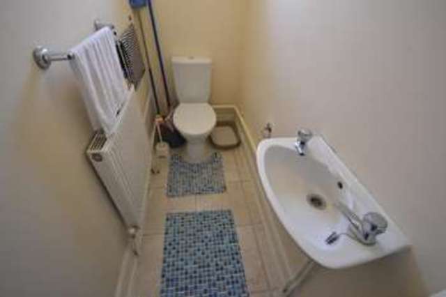  Image of 2 bedroom Flat to rent in Warrior Gardens St. Leonards-on-Sea TN37 at St Leonards On Sea, TN37 6EB
