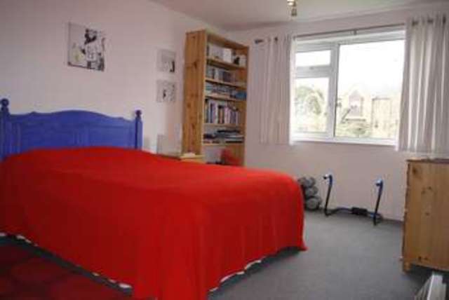  Image of 2 bedroom Flat for sale in The Oaks Warwick Place Leamington Spa CV32 at Leamington Spa Warwickshire, CV32 5DB
