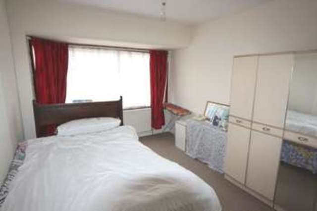  Image of 3 bedroom Terraced house for sale in Waxlow Crescent Southall UB1 at Waxlow Crescent  Southall, UB1 2ST