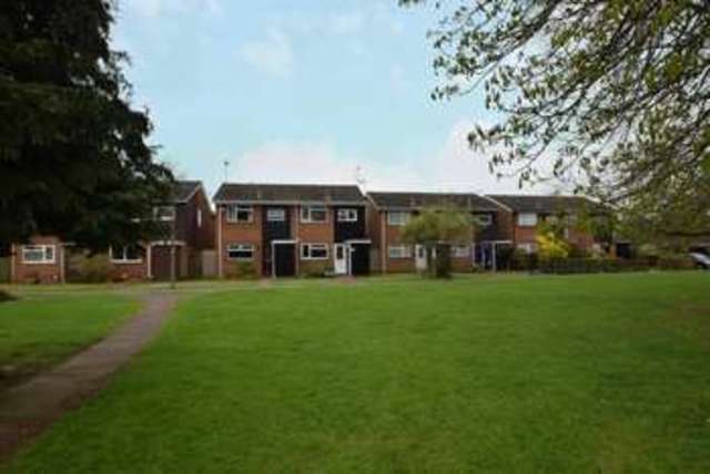  Image of 3 bedroom Semi-Detached house to rent in Wayside Green Woodcote Reading RG8 at Woodcote  Reading, RG8 0QJ