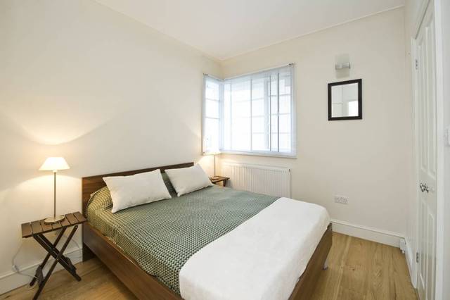  Image of 2 bedroom Ground Flat to rent in Pembroke Place London W8 at West Pembroke Court  19 Pembroke Place, W8 6EX