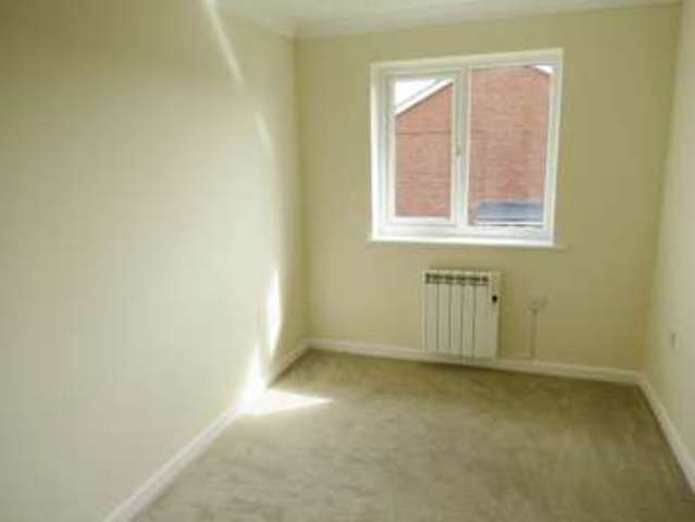  Image of 2 bedroom Flat for sale in Western Avenue Barton on Sea New Milton BH25 at Western Avenue Barton on Sea NEW MILTON, BH25 7QA