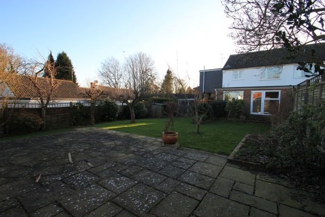  Image of 4 bedroom Semi-Detached house to rent in Wheatfield Close Cranbrook TN17 at Cranbrook, TN17 3NA