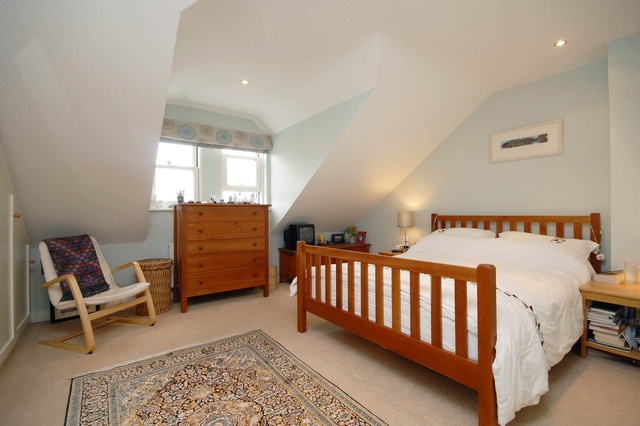  Image of 4 bedroom Detached house to rent in Willow Terrace Gibbon Road Kingston upon Thames KT2 at Gibbon Road  Kingston Upon Thames, KT2 6AL
