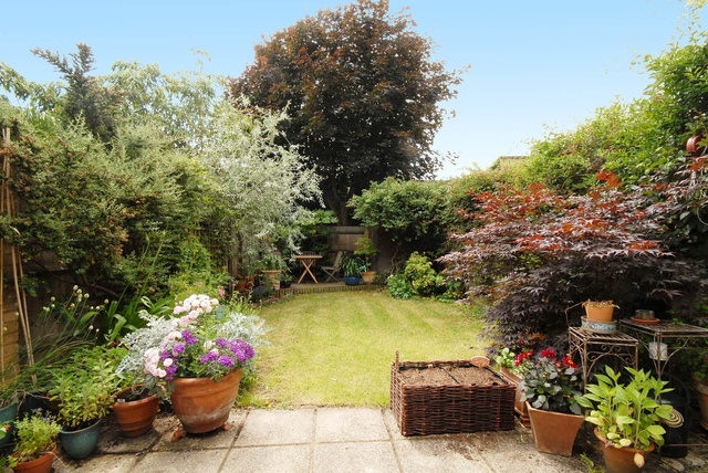  Image of 4 bedroom Detached house to rent in Willow Terrace Gibbon Road Kingston upon Thames KT2 at Gibbon Road  Kingston Upon Thames, KT2 6AL