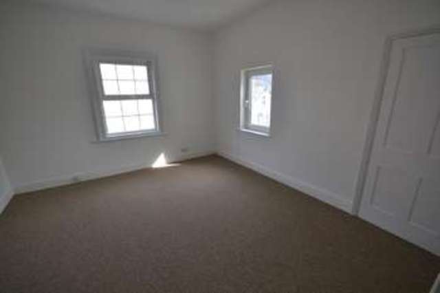  Image of 2 bedroom Flat for sale in Wilton Road Bexhill-on-Sea TN40 at Bexhill On Sea, TN40 1HX