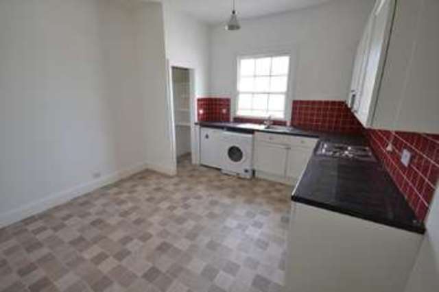  Image of 2 bedroom Flat for sale in Wilton Road Bexhill-on-Sea TN40 at Bexhill On Sea, TN40 1HX