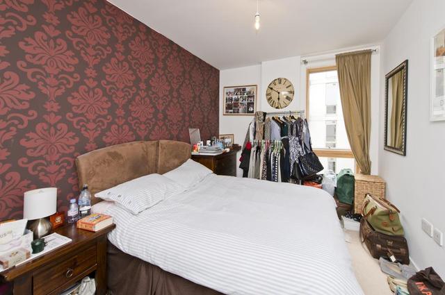  Image of 2 bedroom Flat to rent in Wingate Square London SW4 at Wingate Square  London, SW4 0AN