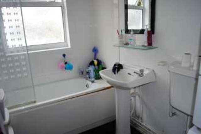  Image of 2 bedroom Terraced house to rent in Wolseley Road Rush Green Romford RM7 at Romford, RM7 0BP