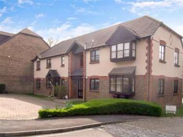  Image of 1 bedroom Apartment for sale in Woodlands Lane Chichester PO19 at Chichester West Sussex Chichester, PO19 5PF