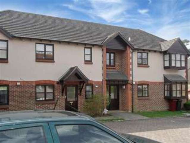  Image of 1 bedroom Apartment for sale in Woodlands Lane Chichester PO19 at Chichester West Sussex Chichester, PO19 5PF