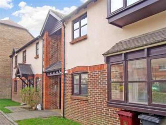  Image of 1 bedroom Apartment for sale in Woodlands Lane Chichester PO19 at Chichester West Sussex Chichester, PO19 5PF