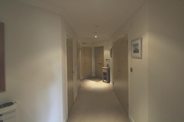  Image of 2 bedroom Apartment to rent in Wray Park Road Reigate RH2 at 13 Wray Park Road  Reigate, RH2 0US