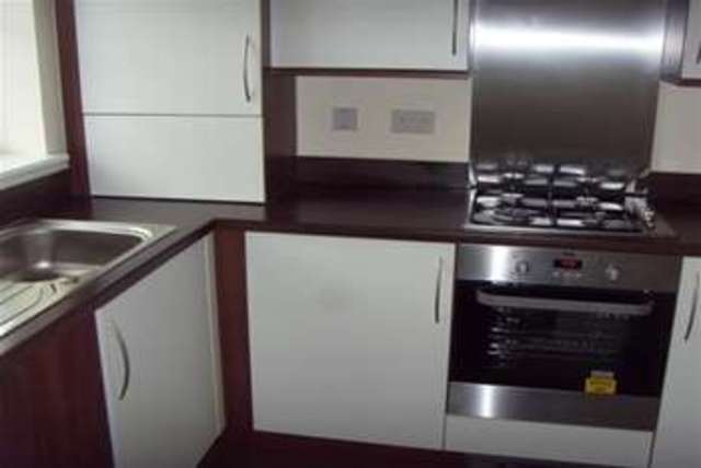  Image of 2 bedroom Terraced house to rent in Cunningham Road Yeovil BA21 at Yeovil, BA21 5FF