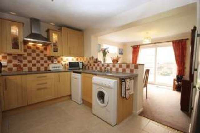  Image of 3 bedroom Semi-Detached house for sale in Great Close Road Yarnton Kidlington OX5 at Great Close Road Yarnton Yarnton, OX5 1QN