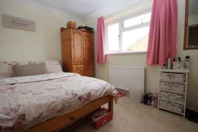  Image of 3 bedroom Semi-Detached house for sale in Great Close Road Yarnton Kidlington OX5 at Great Close Road Yarnton Yarnton, OX5 1QN