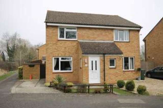  Image of 3 bedroom Semi-Detached house for sale in Great Close Road Yarnton Kidlington OX5 at Great Close Road Yarnton Yarnton, OX5 1QN
