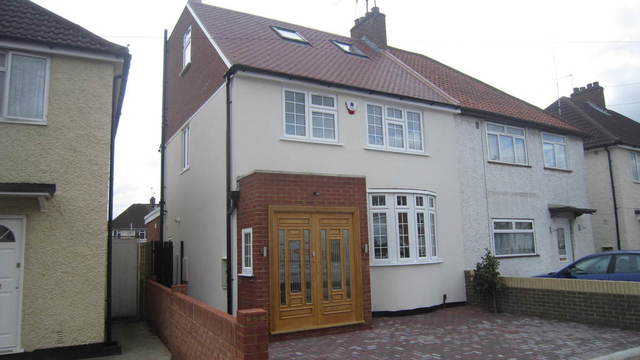  Image of 4 bedroom Semi-Detached house for sale in York Avenue Hayes UB3 at Middlesex  Hayes, UB3 2TN