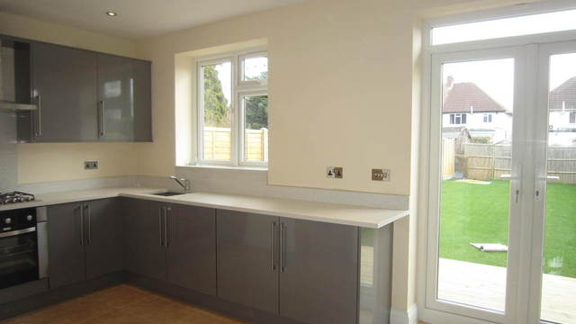  Image of 4 bedroom Semi-Detached house for sale in York Avenue Hayes UB3 at Middlesex  Hayes, UB3 2TN