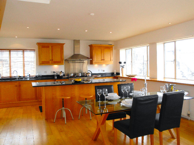  Image of 3 bedroom Flat to rent in Young Street Lane South Edinburgh EH2 at New Town Edinburgh Edinburgh, EH2 4JF