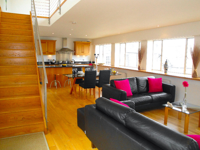  Image of 3 bedroom Flat to rent in Young Street Lane South Edinburgh EH2 at New Town Edinburgh Edinburgh, EH2 4JF