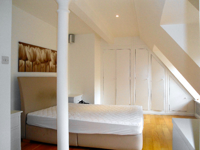  Image of 3 bedroom Flat to rent in Young Street Lane South Edinburgh EH2 at New Town Edinburgh Edinburgh, EH2 4JF