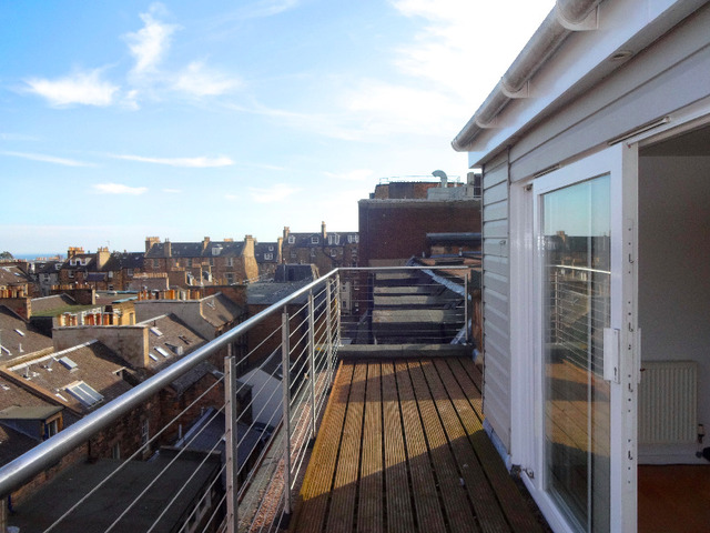  Image of 3 bedroom Flat to rent in Young Street Lane South Edinburgh EH2 at New Town Edinburgh Edinburgh, EH2 4JF