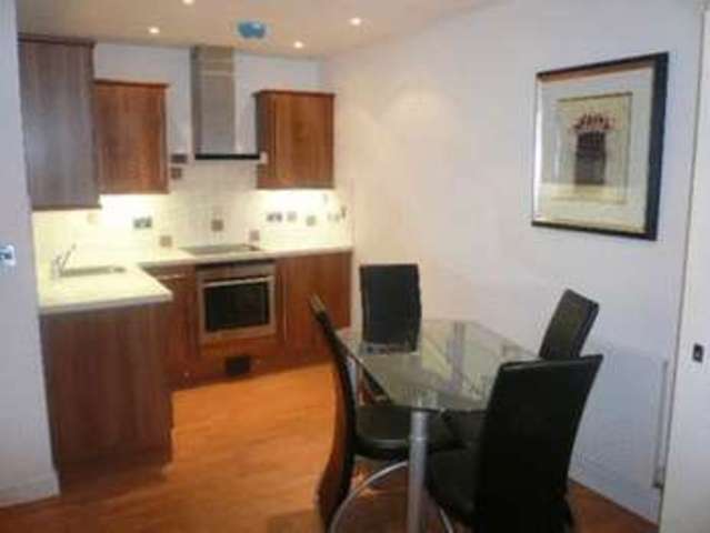  Image of 1 bedroom Flat to rent in Bridge Street Walton-on-Thames KT12 at Bridge Street  Walton-On-Thames, KT12 1AF