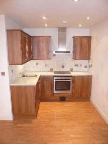  Image of 1 bedroom Flat to rent in Bridge Street Walton-on-Thames KT12 at Bridge Street  Walton-On-Thames, KT12 1AF