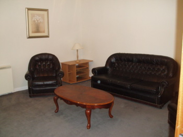  Image of 1 bedroom Flat to rent in Cavendish Crescent South The Park Nottingham NG7 at 1 Cavendish Crescent South, The Park The Park Nottingham, NG7 1EN