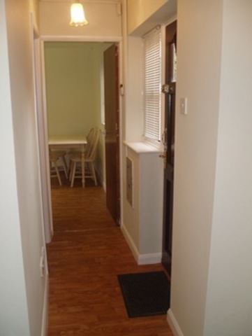  Image of 1 bedroom Flat to rent in Cavendish Crescent South The Park Nottingham NG7 at 1 Cavendish Crescent South, The Park The Park Nottingham, NG7 1EN