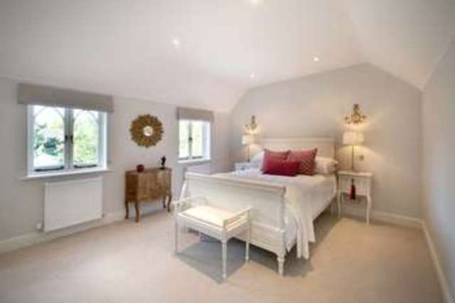  Image of 4 bedroom Detached house for sale in Coronation Road Ascot SL5 at Earlywood Pines Coronattion Road Ascot, SL5 9LH