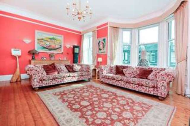  Image of 5 bedroom Terraced house for sale in Queen