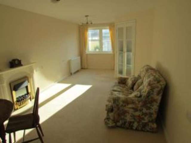 Image of 1 bedroom Retirement Property for sale in Mount Wise Newquay TR7 at 9-19 Mount Wise Newquay Newquay, TR7 2EJ