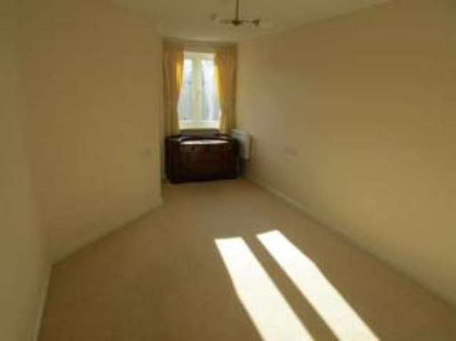  Image of 1 bedroom Retirement Property for sale in Mount Wise Newquay TR7 at 9-19 Mount Wise Newquay Newquay, TR7 2EJ