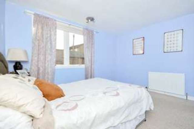  Image of 2 bedroom Flat for sale in Niddrie Mill Crescent Edinburgh EH15 at Niddrie Mill Crescent Niddrie Edinburgh, EH15 3EX