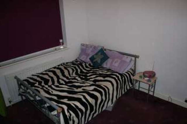  Image of 3 bedroom Semi-Detached house for sale in Stanway Gardens Edgware HA8 at Stanway Gardens  Edgware, HA8 9LN