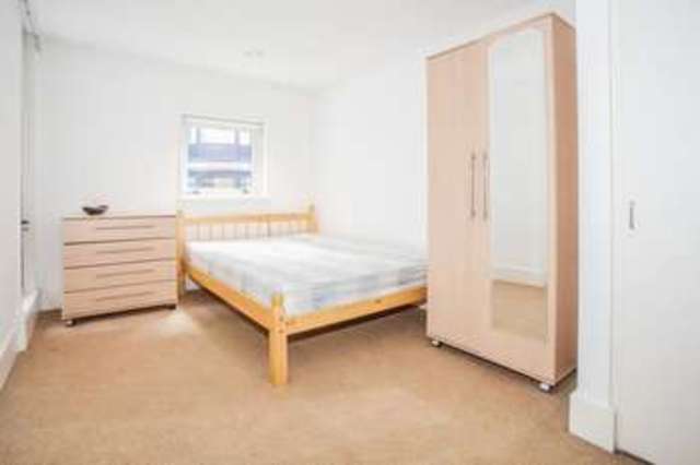  Image of 2 bedroom Property to rent in Horselydown Lane London SE1 at Horselydown Lane  London, SE1 2LJ