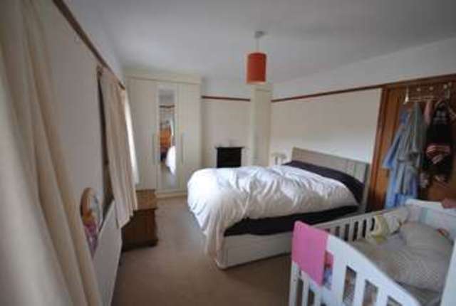  Image of 3 bedroom Semi-Detached house to rent in Allington Place Handbridge Chester CH4 at Allington Place Hanbridge CHESTER, CH4 7DX