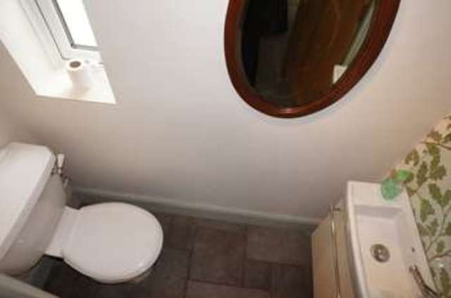  Image of 5 bedroom Detached house to rent in Anstey Road Alton GU34 at Anstey Road  Alton, GU34 2RD