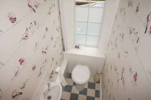  Image of 5 bedroom Detached house to rent in Anstey Road Alton GU34 at Anstey Road  Alton, GU34 2RD