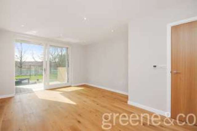  Image of 1 bedroom Flat to rent in Amberley Road London W9 at London  Westbourne Green, W9 2JL